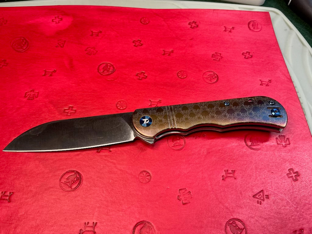 Custom Dreamtech D4453LG with titanium scales