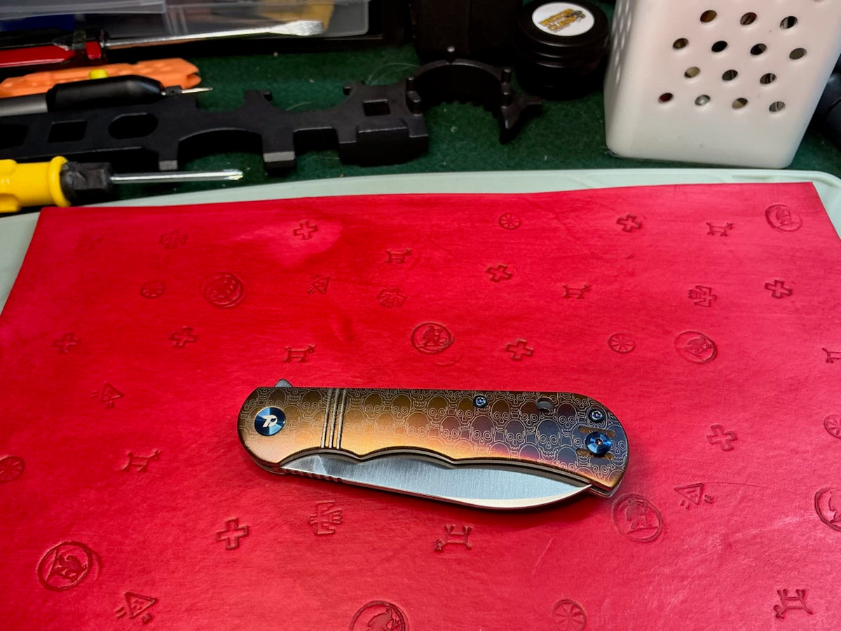 Custom Dreamtech D4453LG with titanium scales